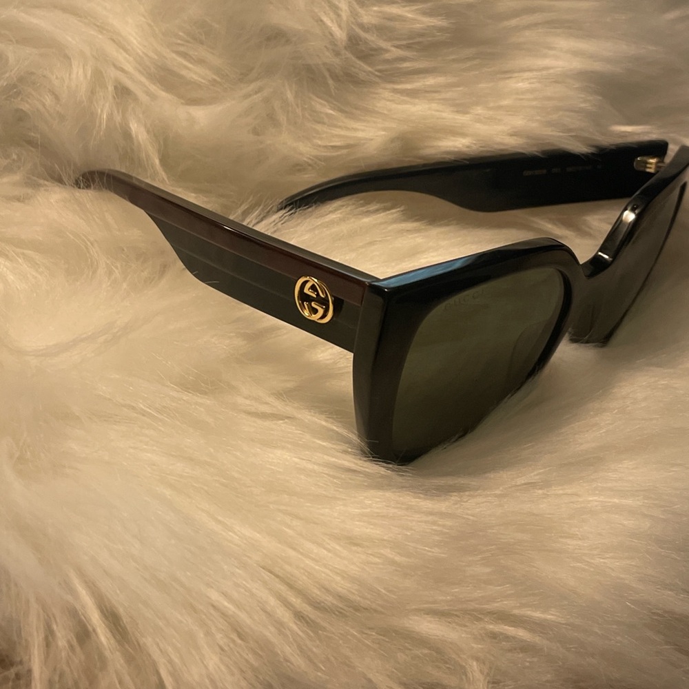 Black GUCCI Designer Logo Square Sunglasses